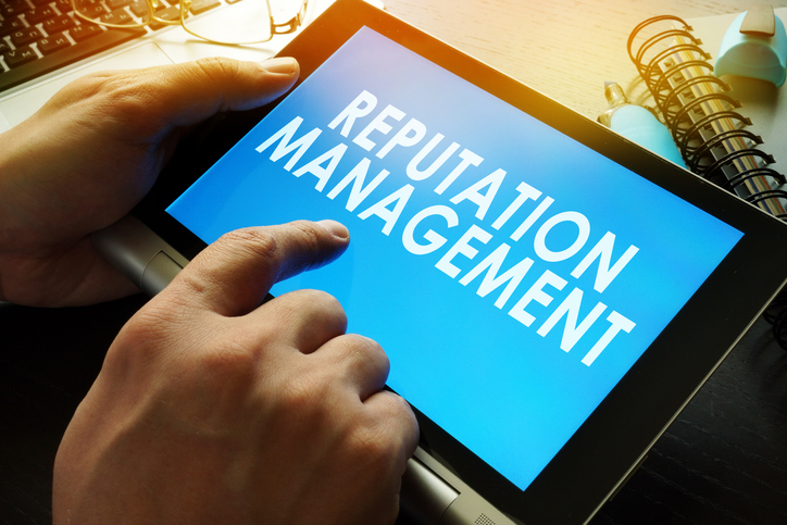 Top Benefits of Pool Services’ Online Reputation Management Service